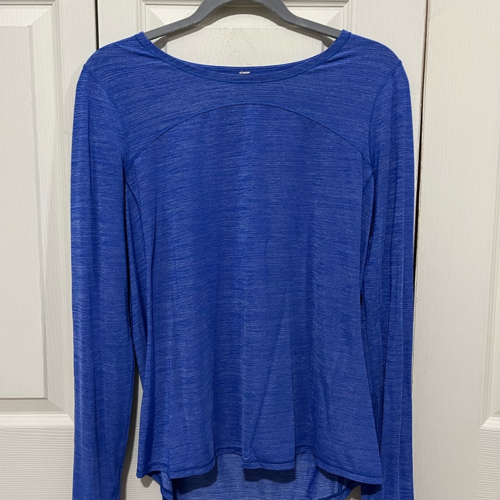 Blue long sleeve lululemon shirt